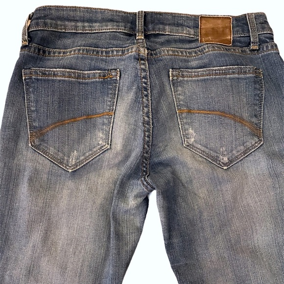 Driftwood Medium Wash Mid Rise Skinny Jeans - Picture 5 of 9